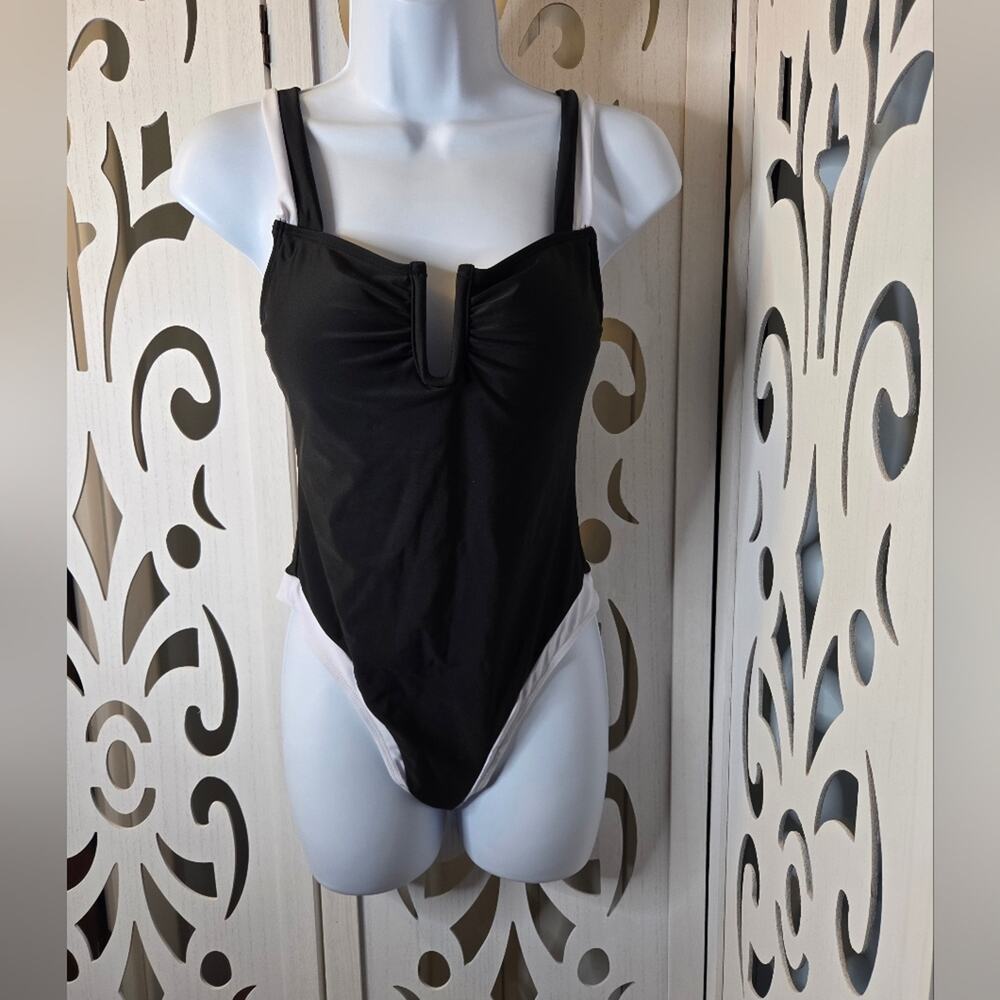 Samiol Black White One Piece Swimsuit Small U Wire High Cut Open Back NWOT